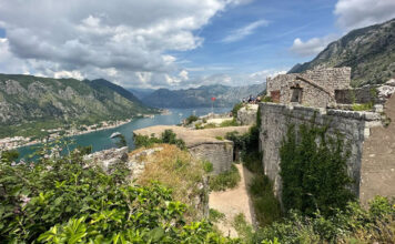 Visitando el Castillo de San Giovanni en Kotor (Montenegro)